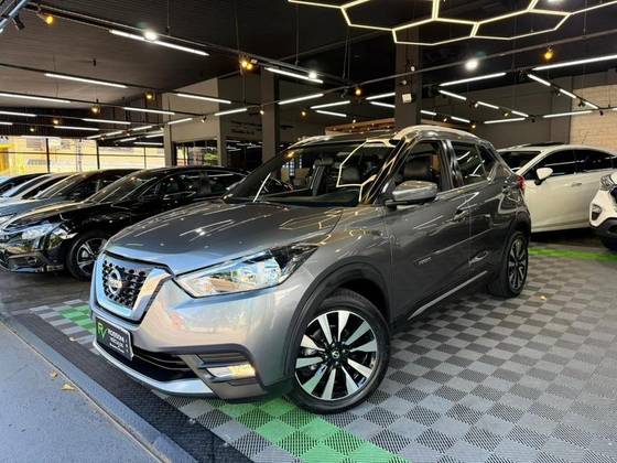 NISSAN MARCH 1.6 SL 16V FLEX 4P XTRONIC